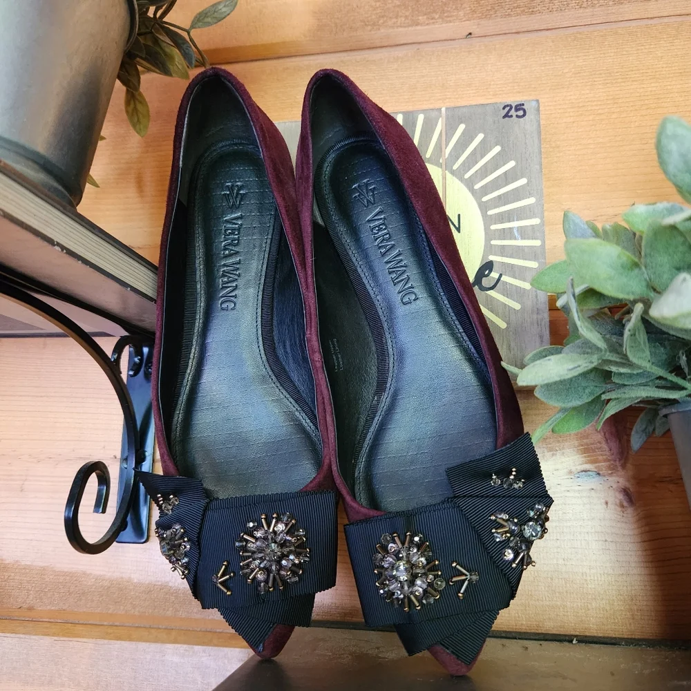 Vera Wang Suede Leather Point Toe Ballet Flats Flower Embellished Bead Bow Sz 6M